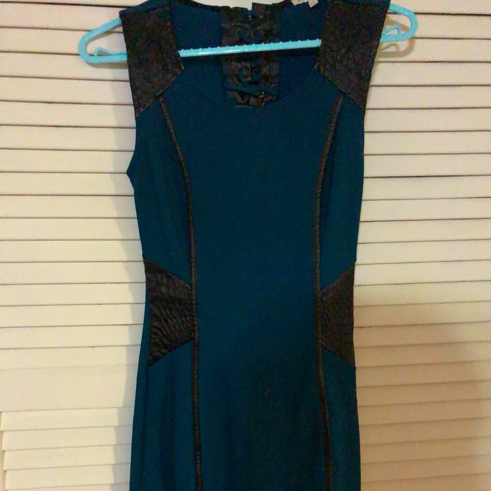 WOMEN DRESS